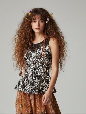 Sloane & Sadie Velvet Floral Peplum Top w/ Lace Illusion Neckline Size S